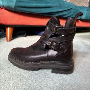 Minelli Black Combat Boots with Straps